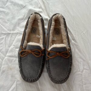 Ugh Women’s Dakota Slipper